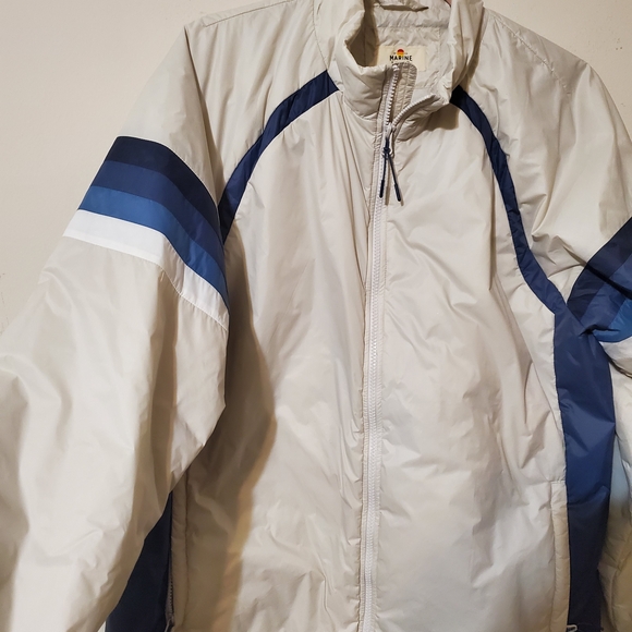 Marine Layer Mens Lightweight Varsity Puffer Jacket Large Beige Blue - Picture 4 of 6